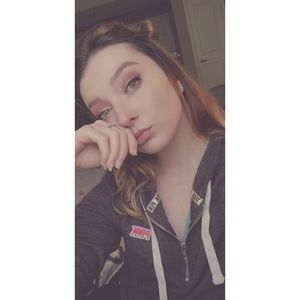 Meet your Posher, Candace